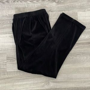 Women’s Alfred Dunner Velour Style Pants Size 8 Black, Pull on, Elastic Waist